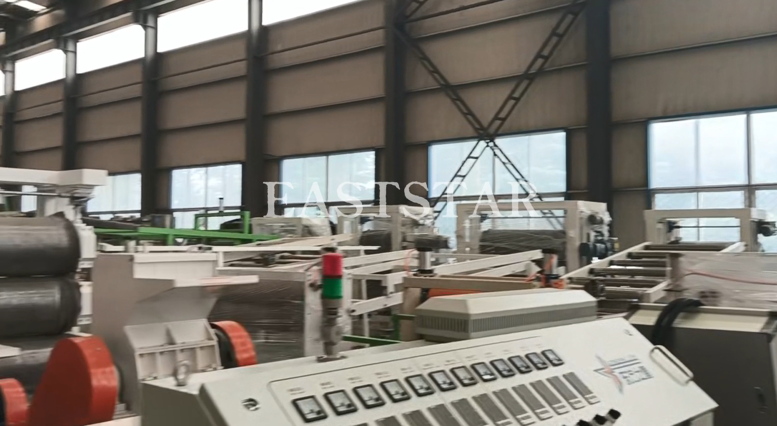 ABS प्लॅस्टिक शीट एक्स्ट्रुजन लाइन सहयोगासाठी परदेशी क्लायंटकडून भेट द्या
