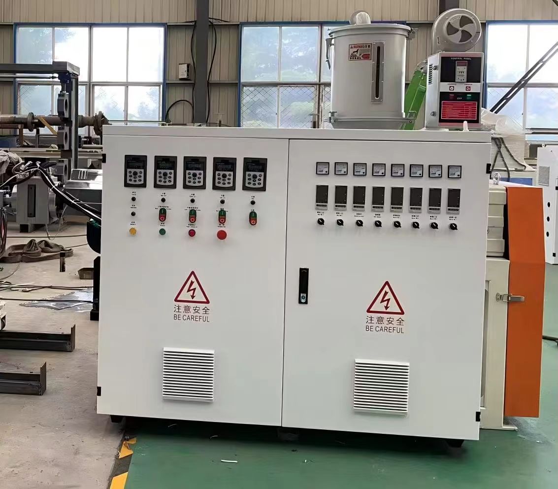 TPE/TPO वॉटरस्टॉप उत्पादन लाइन